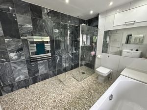 Photo 28- click for photo gallery